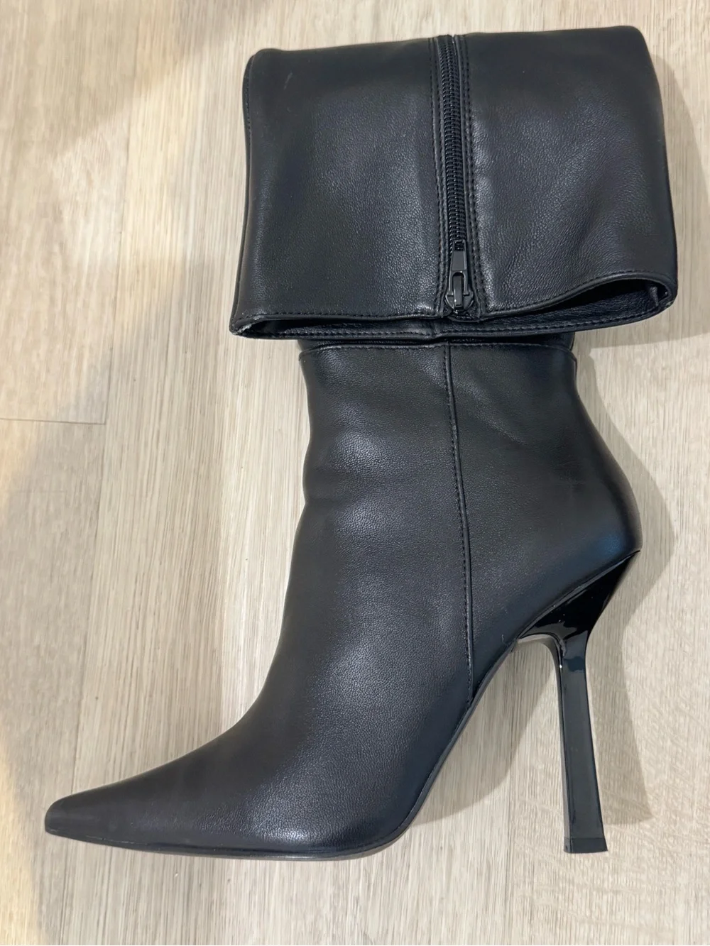 Steve Madden Black Pointed-Toe Knee High Stiletto Boot - Picture 5 of 7